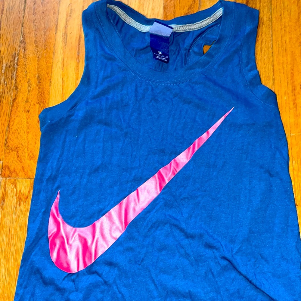 Woman’s Nike tank top